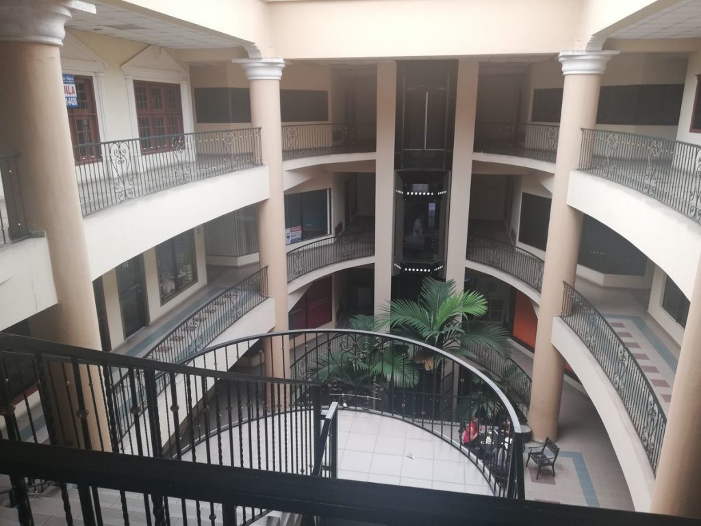 Commercial units 135 and 139 in Plaza Jardines de Gazcue, Santo